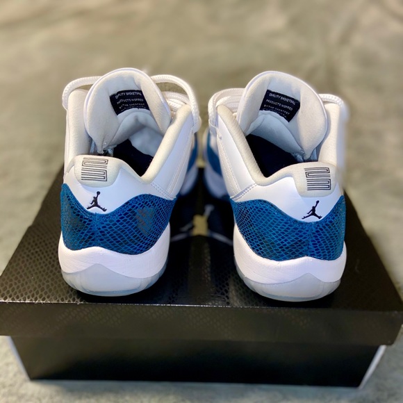 Air Jordan 11 Retro Low ‘Navy Snakeskin’ - Picture 4 of 6